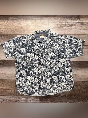 Paper Denim & Cloth Navy and White Floral Short-Sleeve Button-Down Shirt